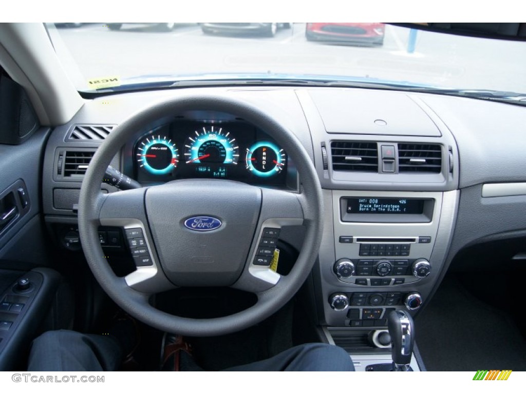 2012 Fusion SE - Blue Flame Metallic / Charcoal Black photo #24