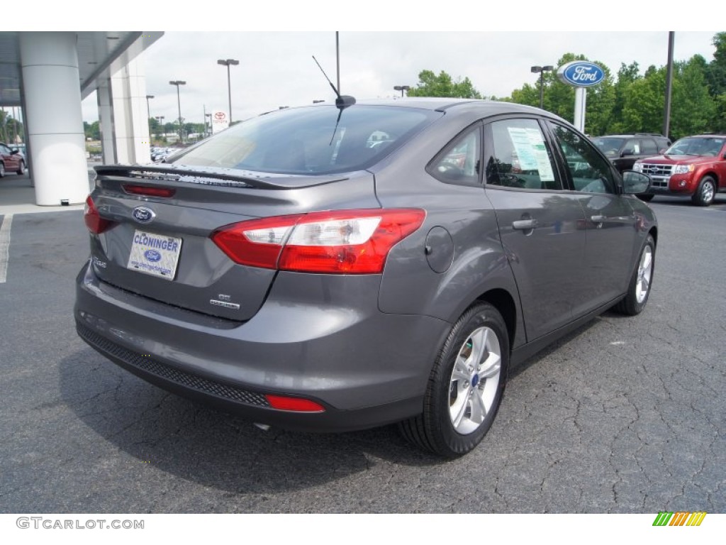 2012 Focus SE Sport Sedan - Sterling Grey Metallic / Two-Tone Sport photo #3