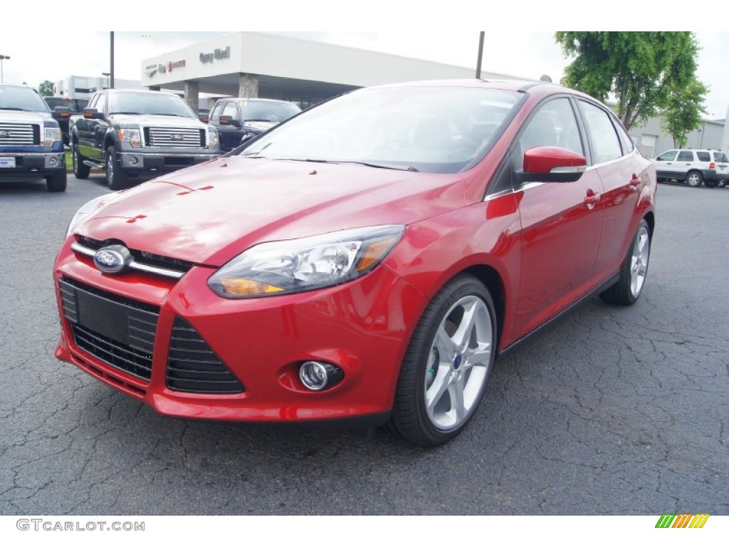 2012 Focus Titanium Sedan - Red Candy Metallic / Charcoal Black Leather photo #6