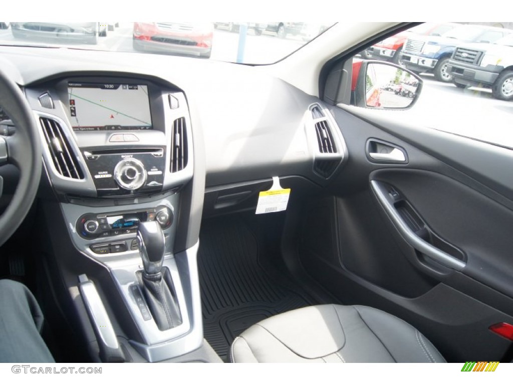 2012 Focus Titanium Sedan - Red Candy Metallic / Charcoal Black Leather photo #36