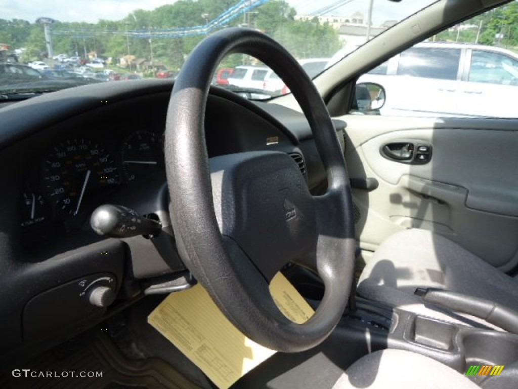 2002 S Series SL1 Sedan - White / Gray photo #12