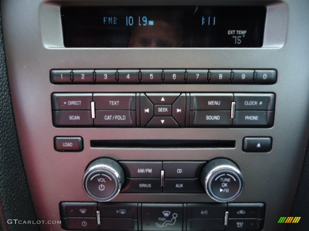 2010 Ford Mustang V6 Coupe Controls Photo #65574755