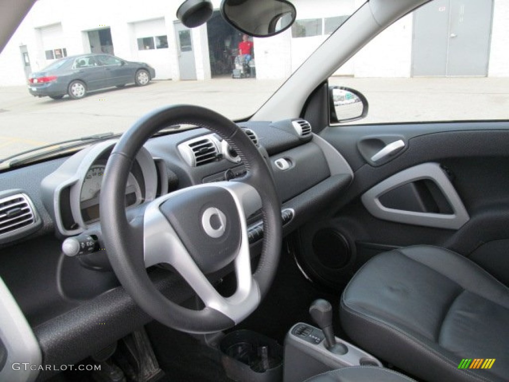 Design Black Interior 2008 Smart fortwo passion coupe Photo #65576261