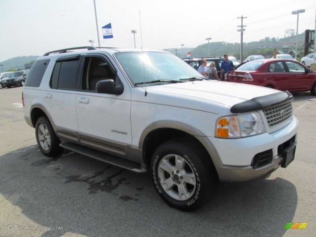 2004 Explorer Eddie Bauer 4x4 - Oxford White / Medium Parchment photo #9