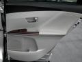 Classic Silver Metallic - Venza I4 Photo No. 17