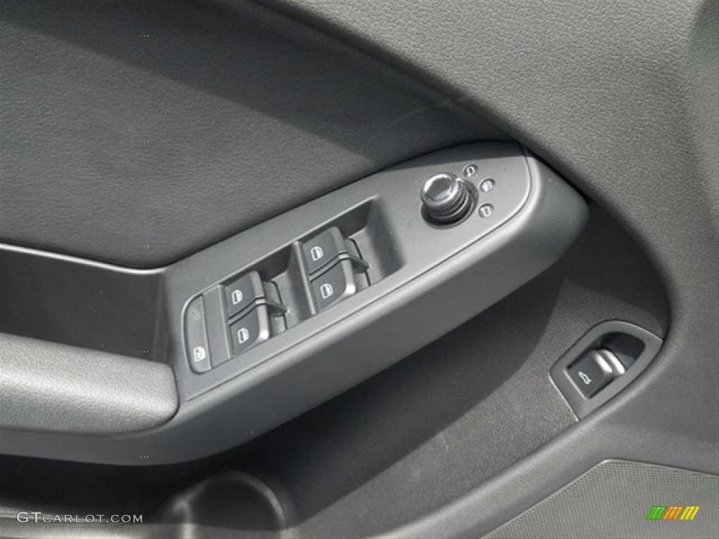 2009 Audi A4 2.0T Sedan Controls Photo #65577482