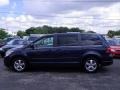 Atlantis Blue Metallic - Routan SE Photo No. 6