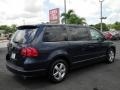 Atlantis Blue Metallic - Routan SE Photo No. 11