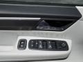 Atlantis Blue Metallic - Routan SE Photo No. 29