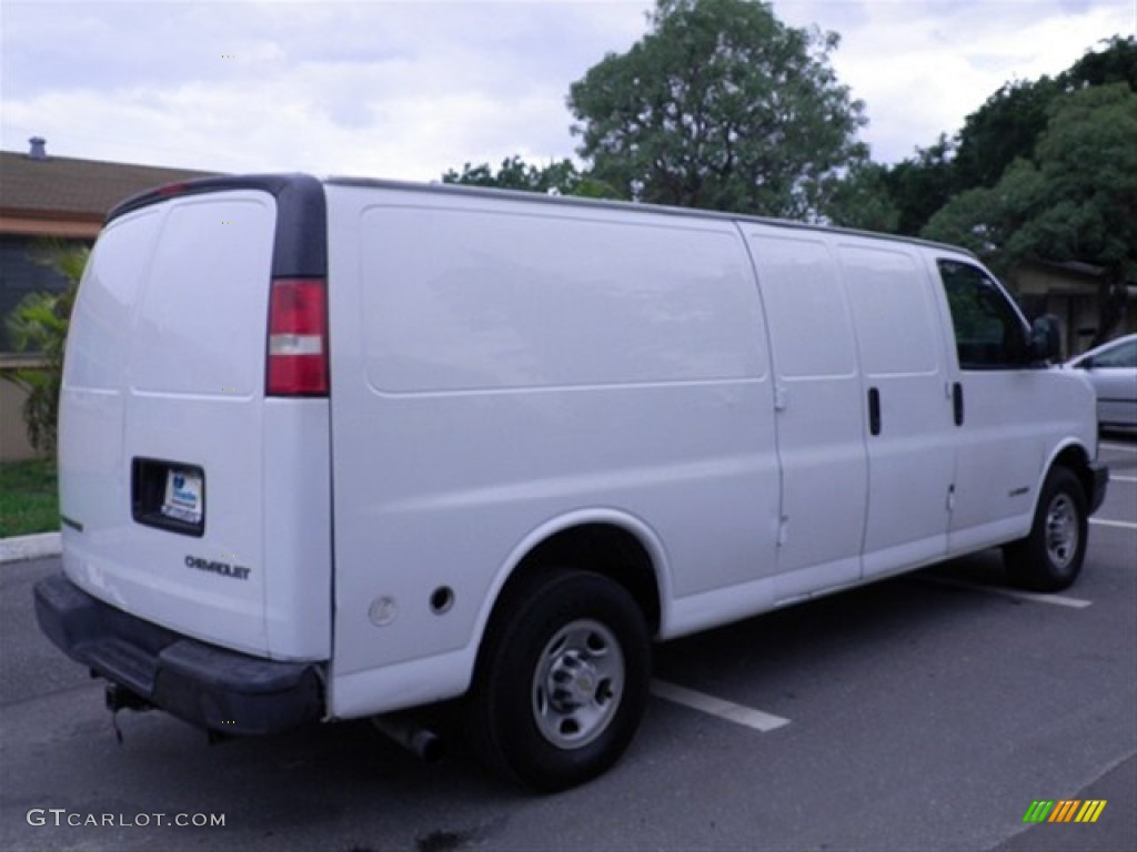 2004 Express 3500 Extended Commercial Van - Summit White / Medium Dark Pewter photo #9