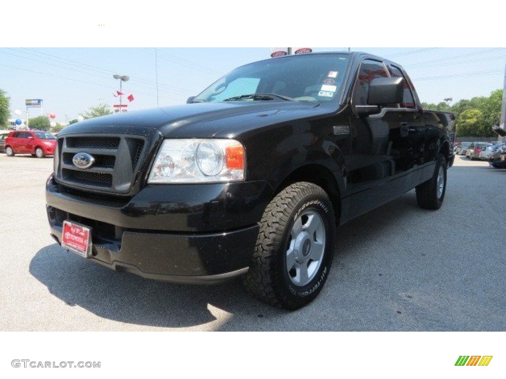 2004 F150 STX SuperCab - Black / Medium/Dark Flint photo #3