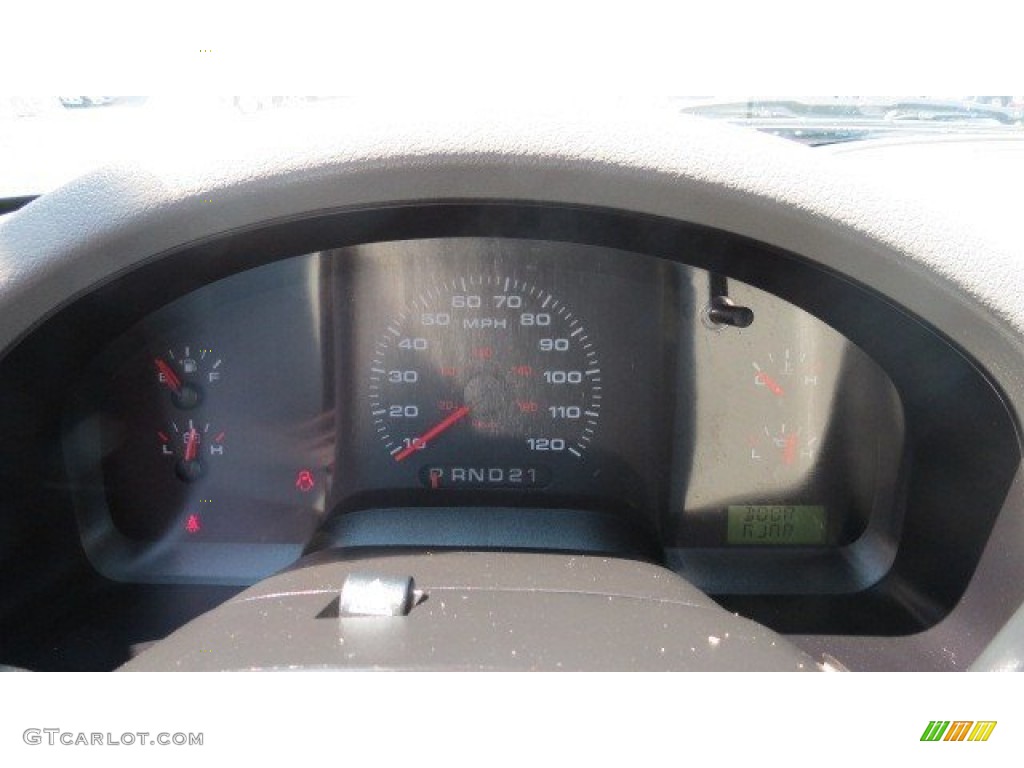 2004 F150 STX SuperCab - Black / Medium/Dark Flint photo #15