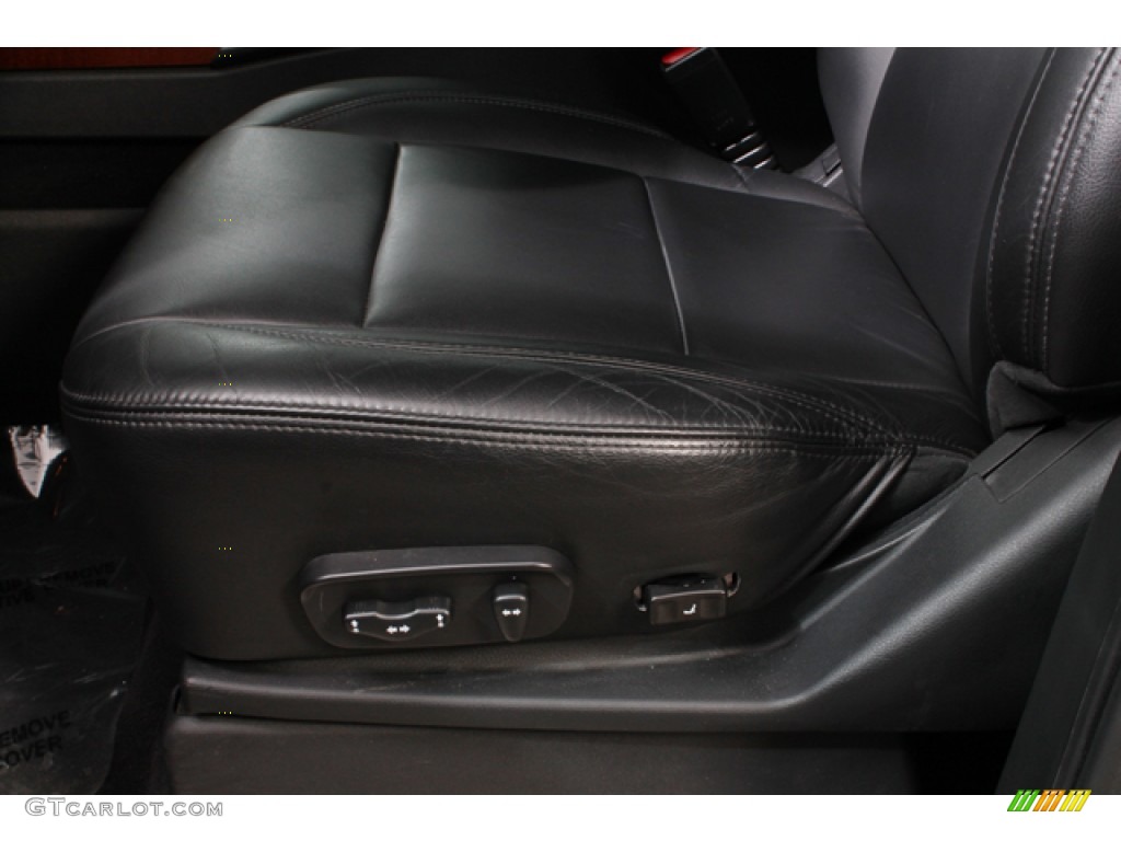 2010 Infiniti QX 56 4WD Front Seat Photo #65583419