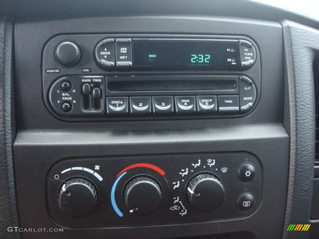 2004 Dodge Ram 1500 HEMI GTX Regular Cab Controls Photo #65584442