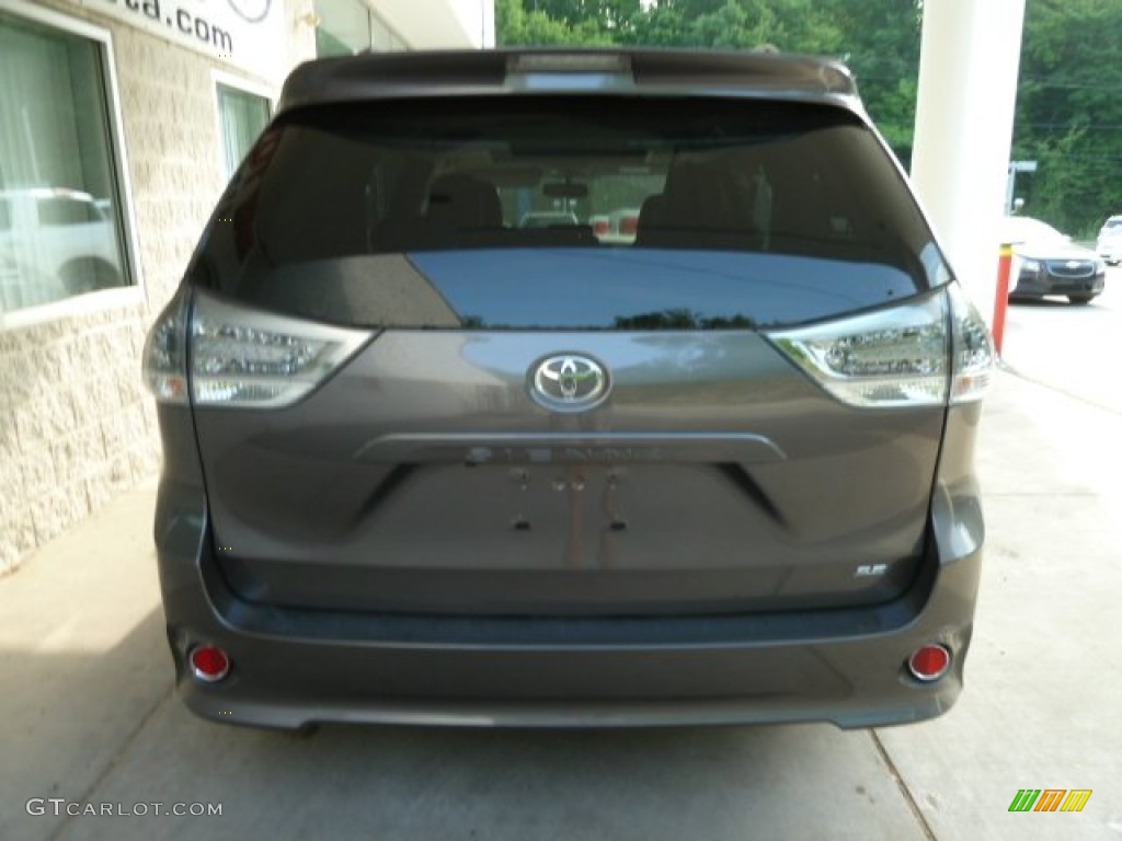 2012 Sienna SE - Predawn Gray Mica / Dark Charcoal photo #3