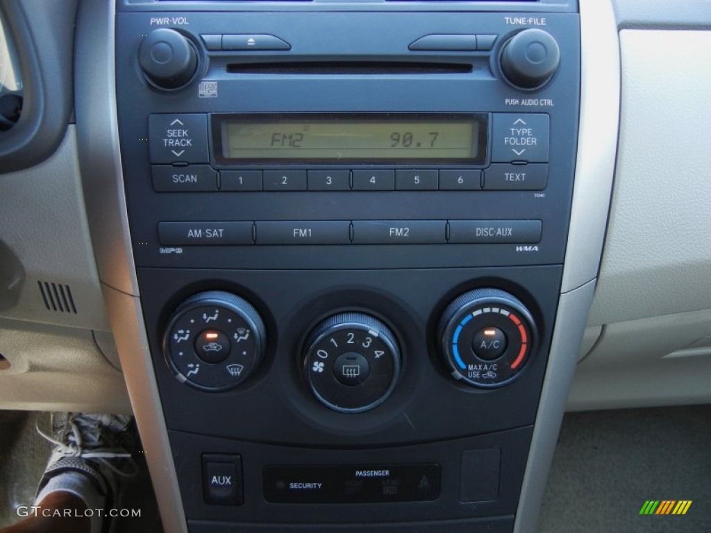 2009 Toyota Corolla Standard Corolla Model Controls Photo #65591093