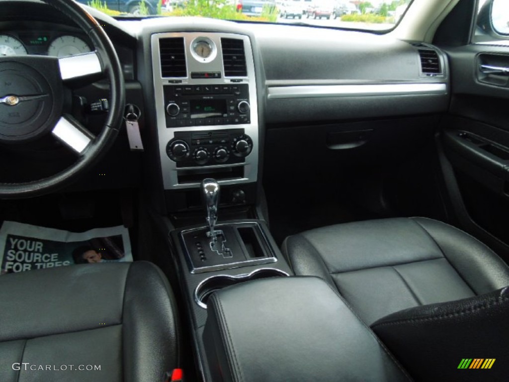 2010 Chrysler 300 Touring Dark Slate Gray Dashboard Photo #65594555