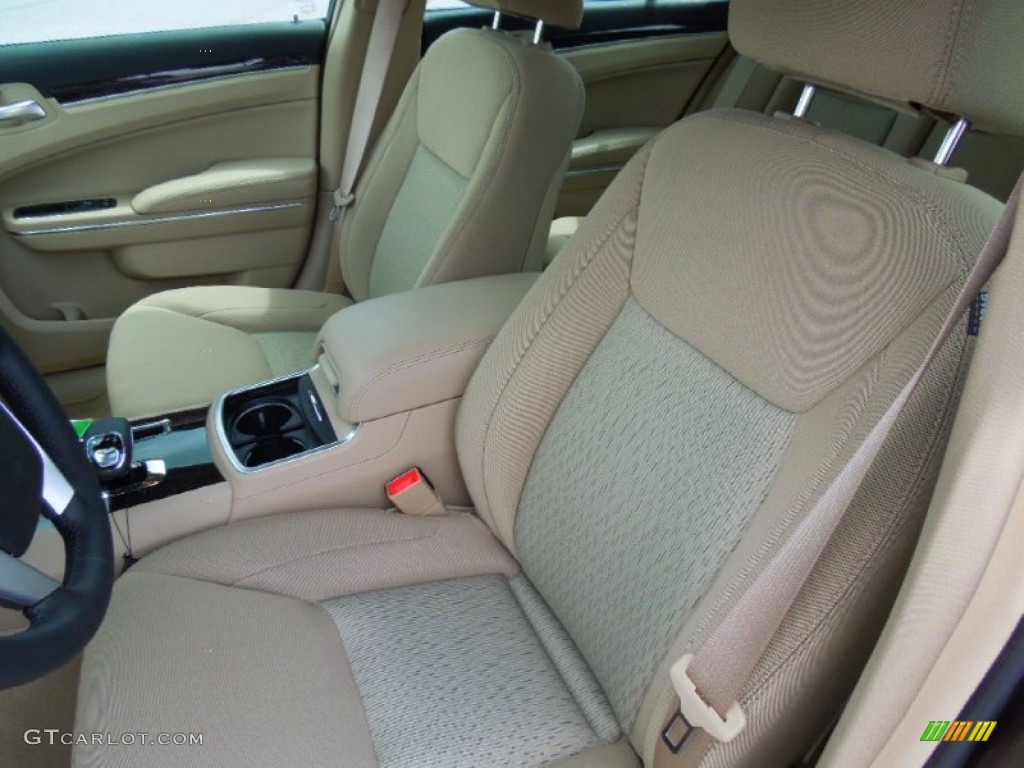 Black/Light Frost Beige Interior 2012 Chrysler 300 Standard 300 Model Photo #65595506