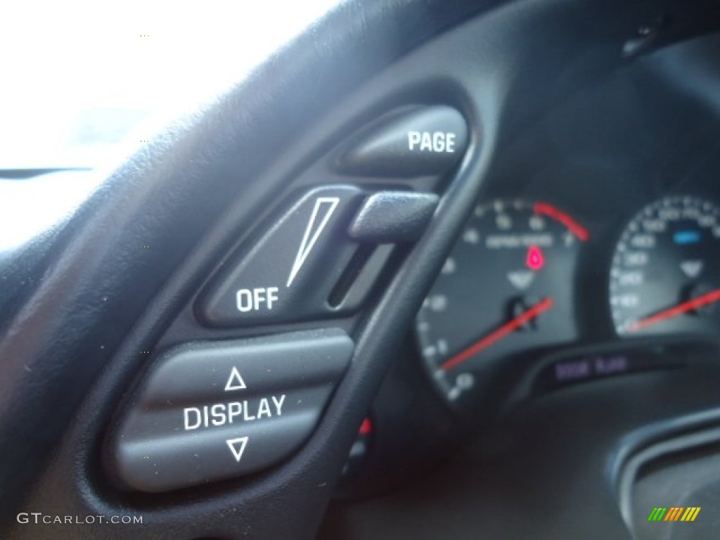 2004 Chevrolet Corvette Coupe Controls Photo #65599612