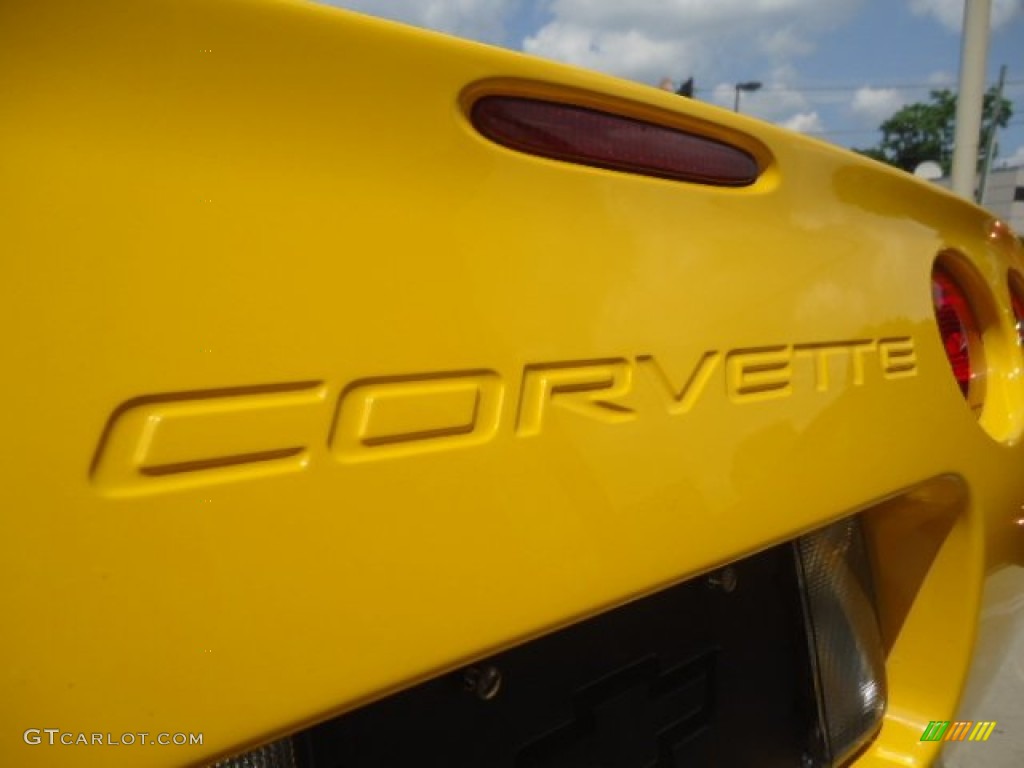 2004 Chevrolet Corvette Coupe Marks and Logos Photo #65599796