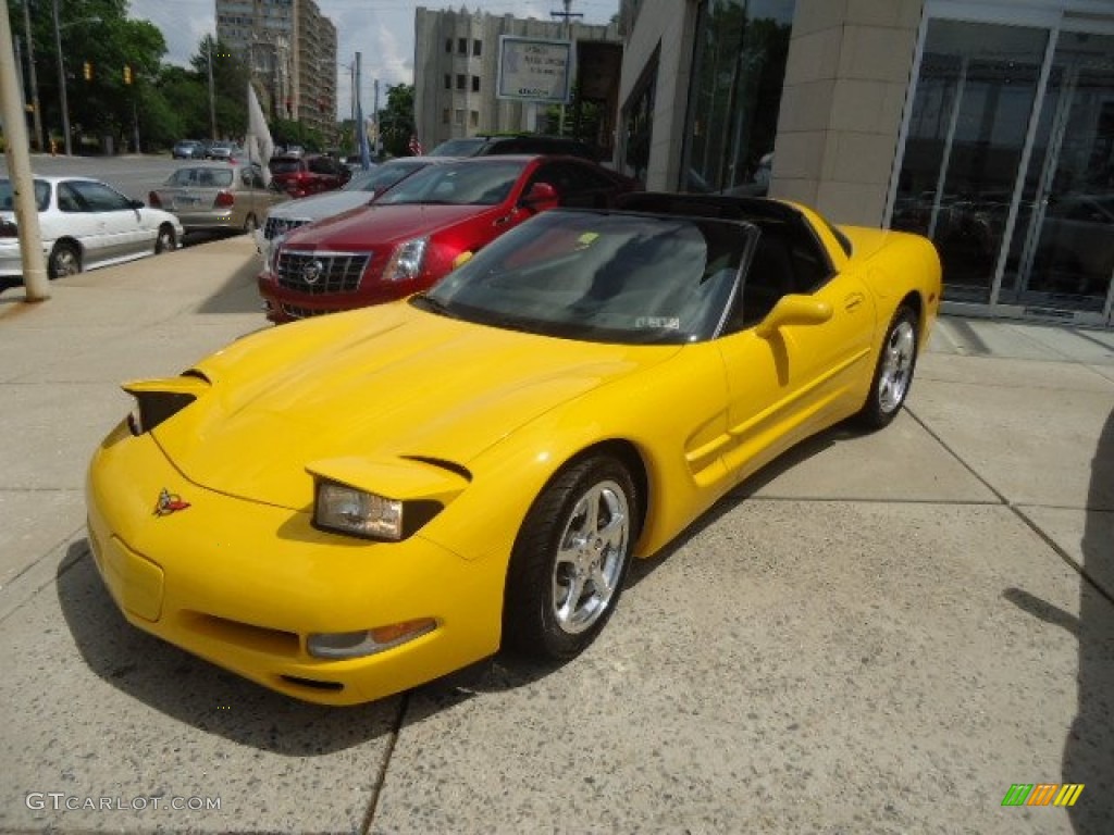 Millenium Yellow 2004 Chevrolet Corvette Coupe Exterior Photo #65599913