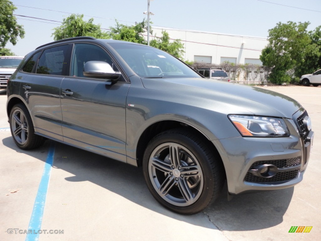 2012 Q5 3.2 FSI quattro - Monsoon Gray Metallic / Black photo #1