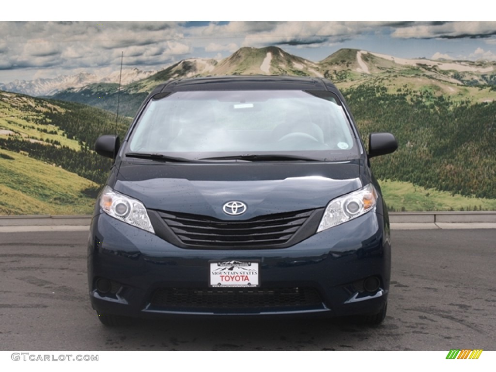 2012 Sienna V6 - South Pacific Pearl / Light Gray photo #2