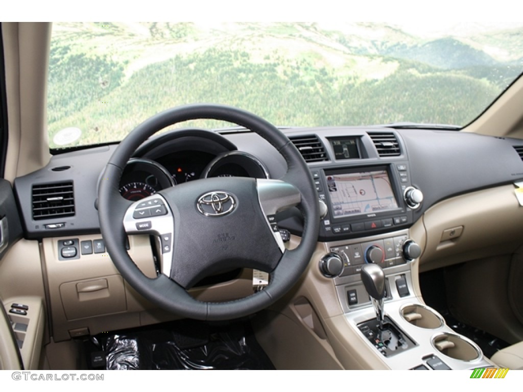 2012 Highlander SE 4WD - Sizzling Crimson Mica / Sand Beige photo #5