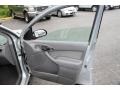 2002 CD Silver Metallic Ford Focus ZTS Sedan  photo #20