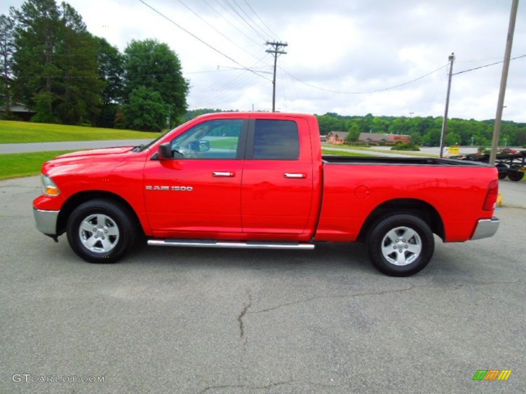 2011 Ram 1500 SLT Quad Cab - Flame Red / Dark Slate Gray/Medium Graystone photo #4