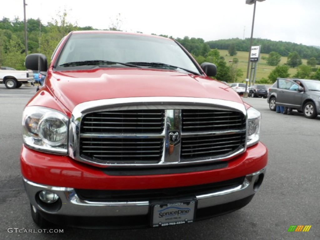 2007 Ram 1500 SLT Quad Cab 4x4 - Flame Red / Medium Slate Gray photo #7