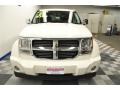 Stone White - Nitro SLT 4x4 Photo No. 3