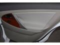 Super White - Camry XLE V6 Photo No. 36