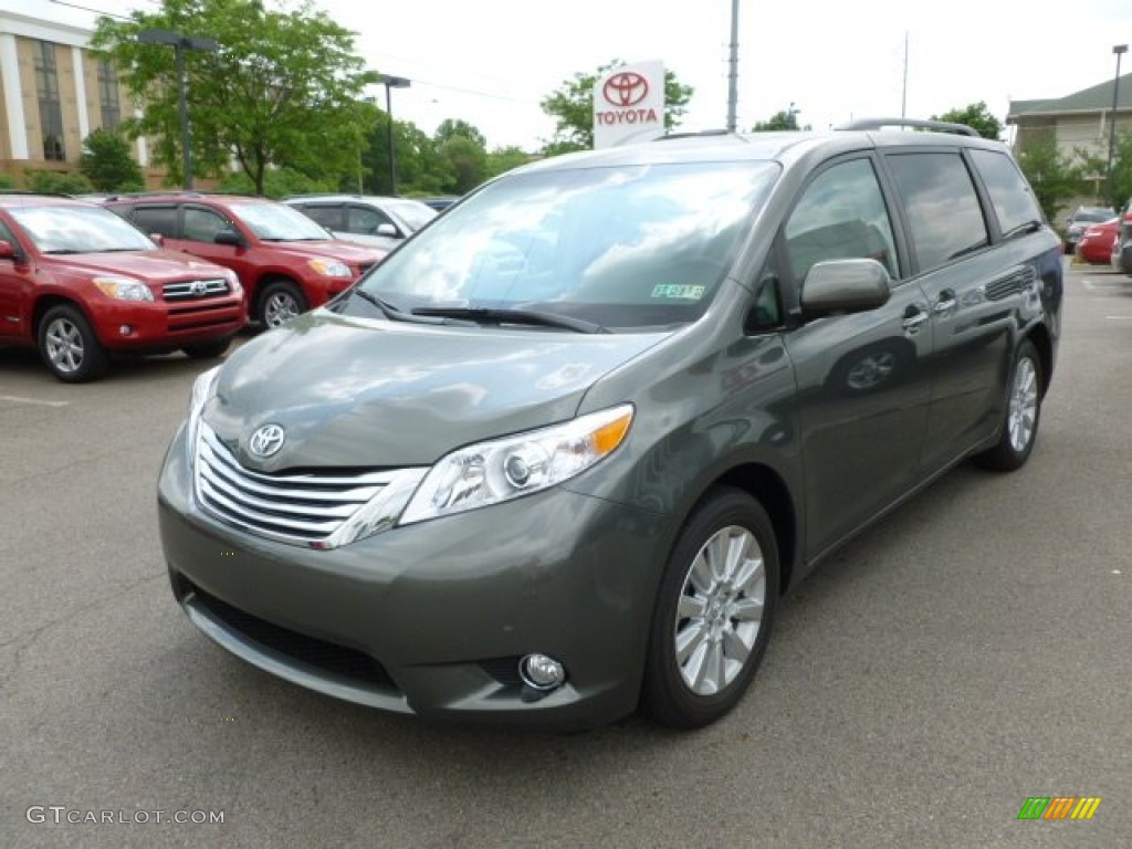 2011 Sienna Limited AWD - Cypress Green Pearl / Light Gray photo #3