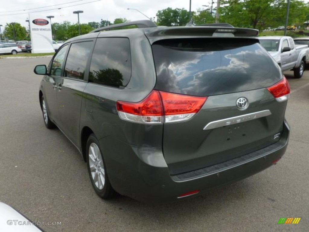 2011 Sienna Limited AWD - Cypress Green Pearl / Light Gray photo #5