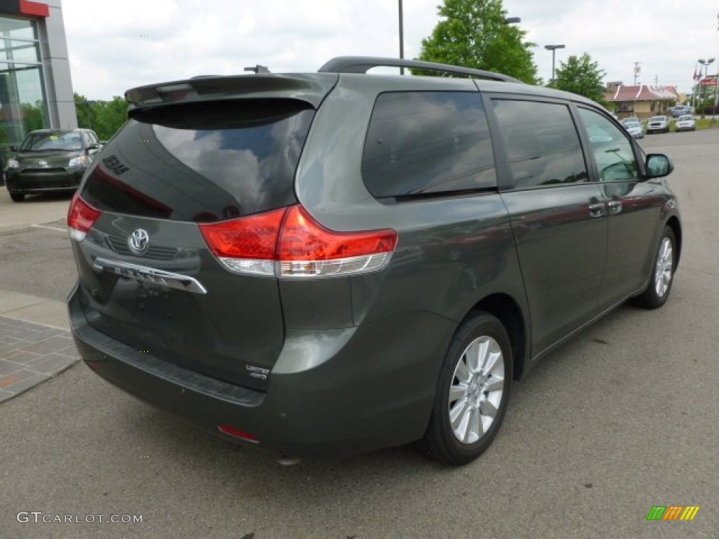 2011 Sienna Limited AWD - Cypress Green Pearl / Light Gray photo #7
