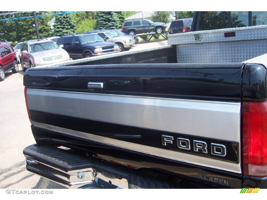 1996 F350 XLT Crew Cab Dually - Black / Grey photo #9