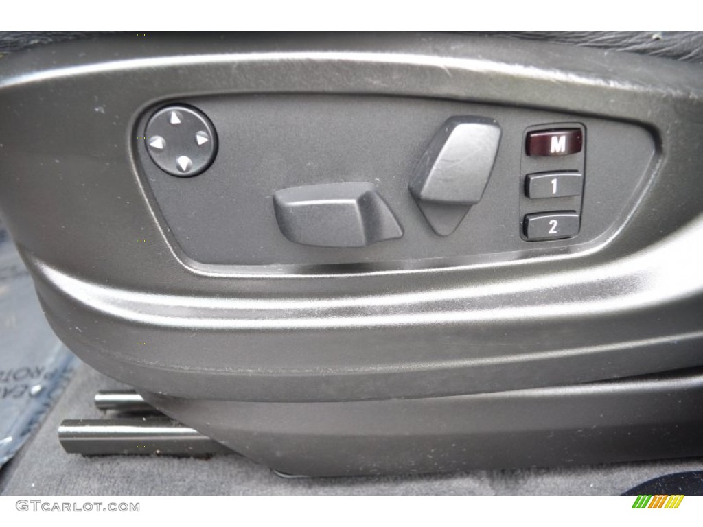 2009 BMW X6 xDrive35i Controls Photo #65616276