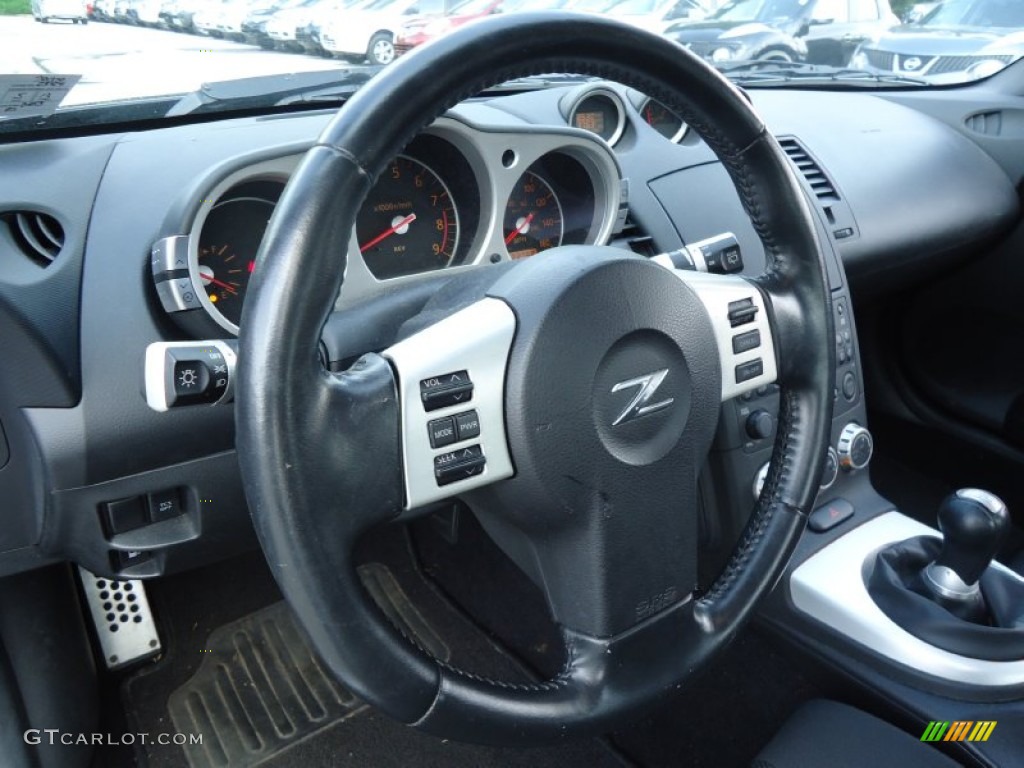 2008 Nissan 350Z Enthusiast Coupe Carbon Steering Wheel Photo #65617842