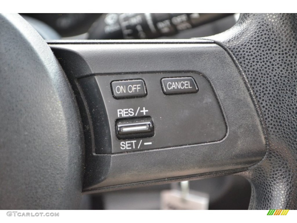 2007 Mazda CX-7 Sport Controls Photo #65617950
