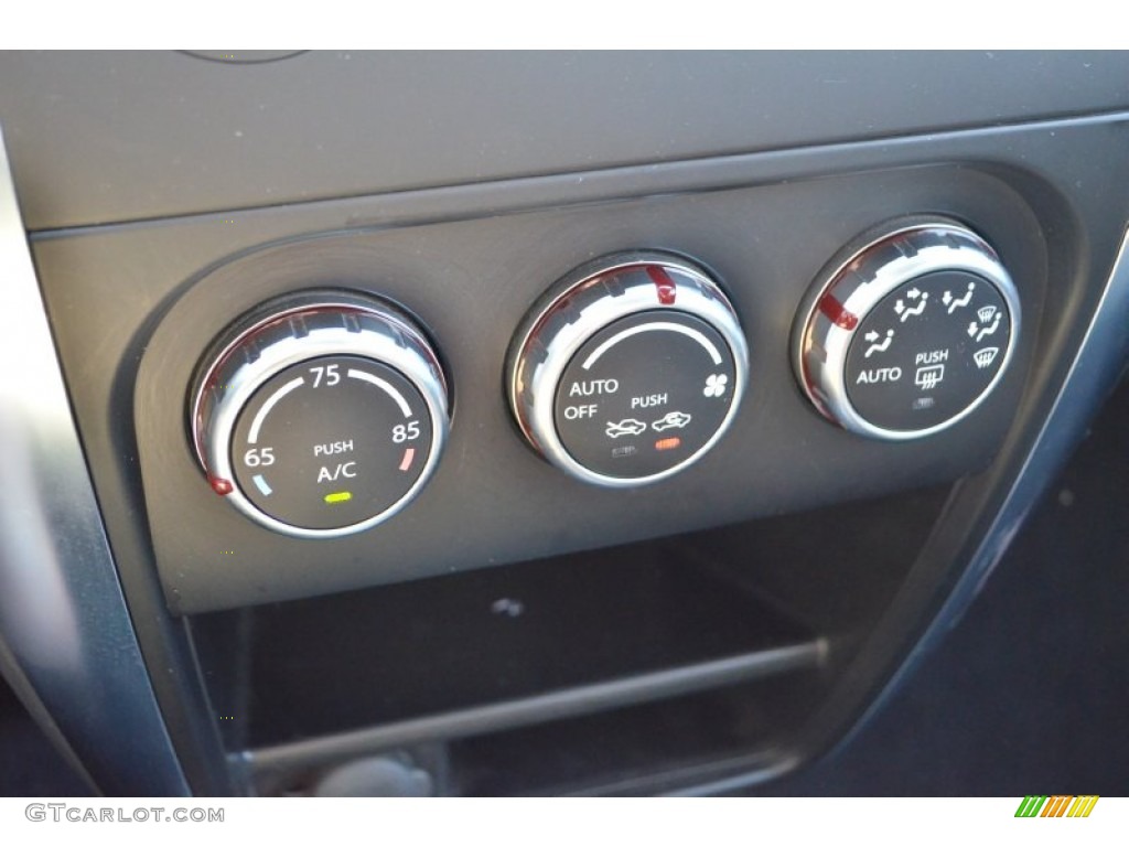 2009 Suzuki SX4 Touring Sport Sedan Controls Photos