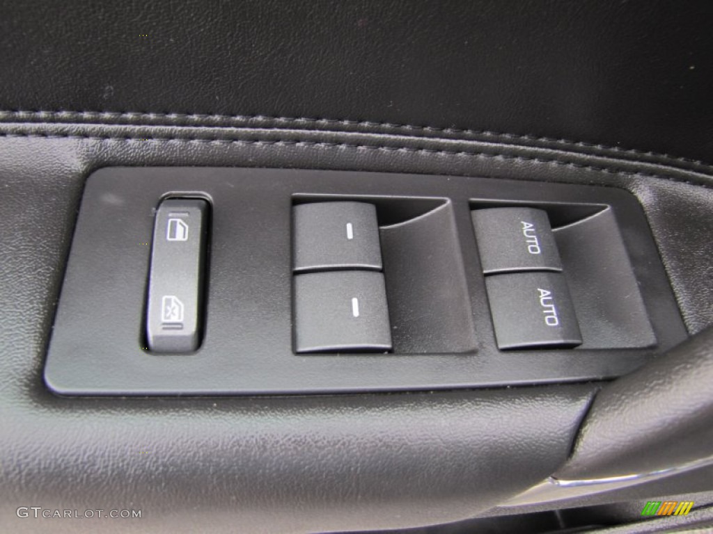 2010 Lincoln MKZ AWD Controls Photo #65618411