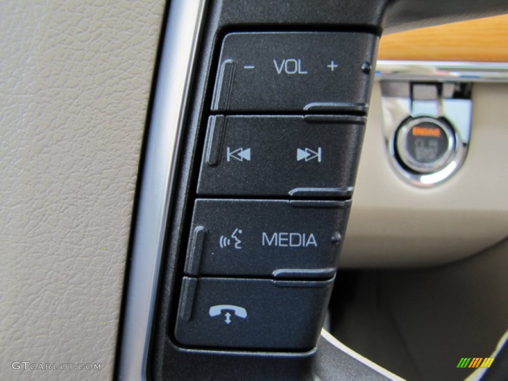 2009 Lincoln MKS AWD Sedan Controls Photo #65618682