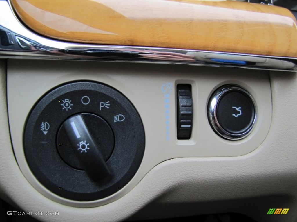 2009 Lincoln MKS AWD Sedan Controls Photo #65618709