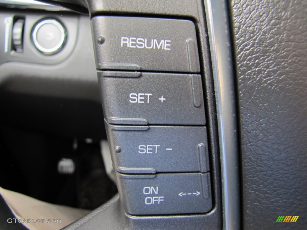 2009 Lincoln MKS AWD Sedan Controls Photo #65618971