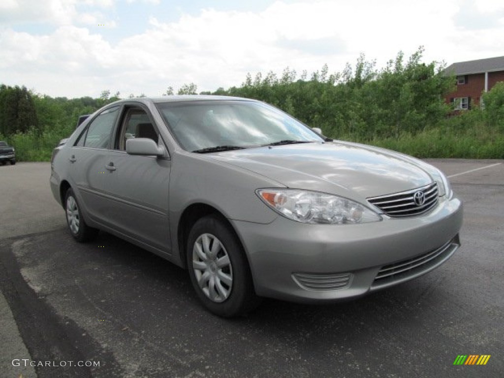 2006 Camry LE - Mineral Green Opal / Taupe photo #5