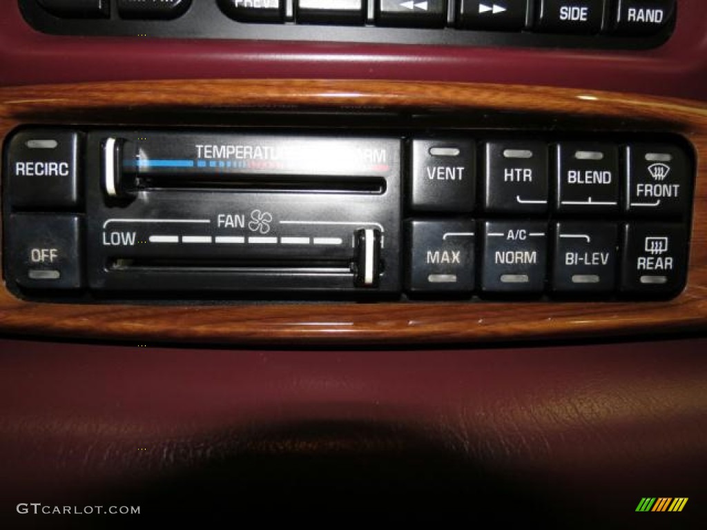 2000 LeSabre Custom - Bright White / Medici Red photo #16