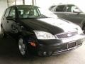 2005 Pitch Black Ford Focus ZX5 SES Hatchback  photo #1