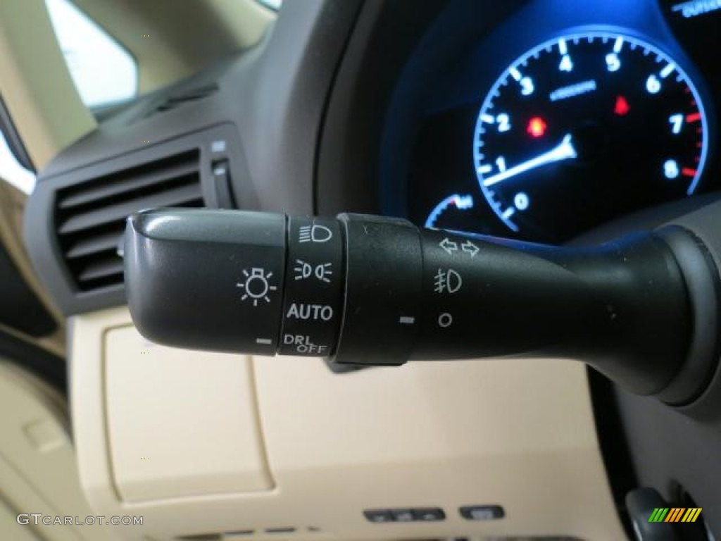 2010 Lexus RX 350 AWD Controls Photo #65628214