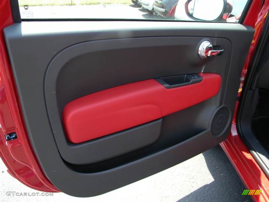 2012 Fiat 500 Lounge Pelle Rosso/Nera (Red/Black) Door Panel Photo #65628238